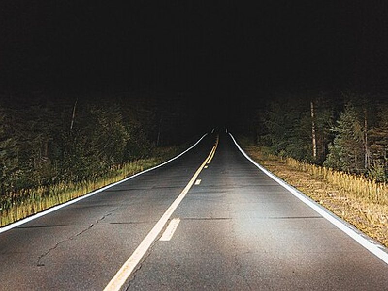 Imagen de la pregunta 1: Las luces del vehículo
