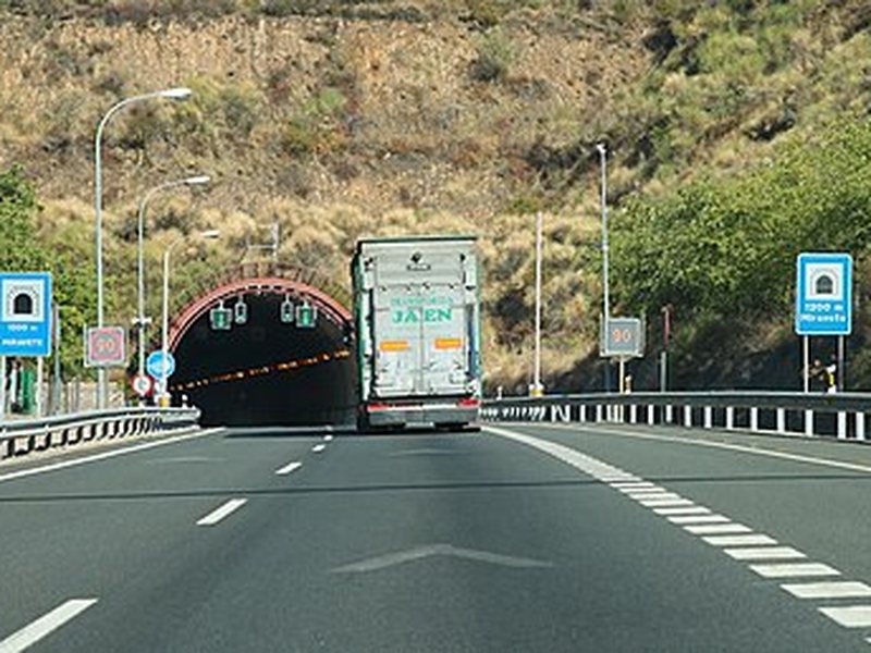 Imagen de la pregunta 4: Los vehículos en la vía